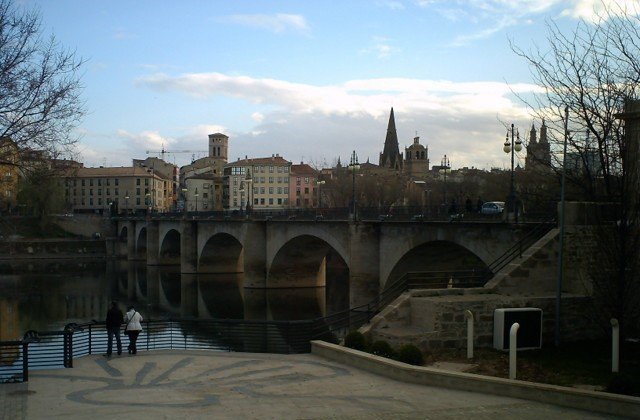 Puente de Piedra - Camino de Santiago